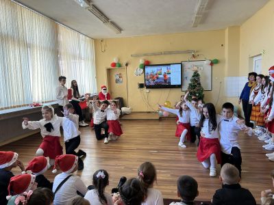 КОЛЕДА В УЧИЛИЩЕ 5